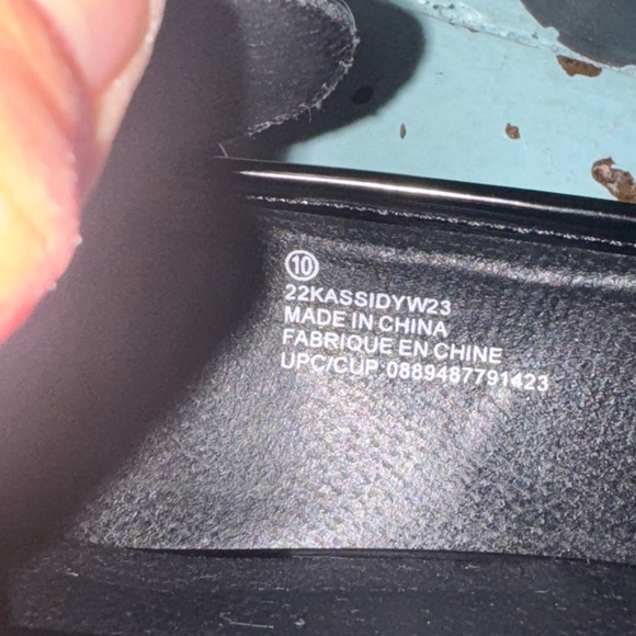 Madden NYC Size 10 Kassidy Lug Heeled Loafers - Picture 16 of 16